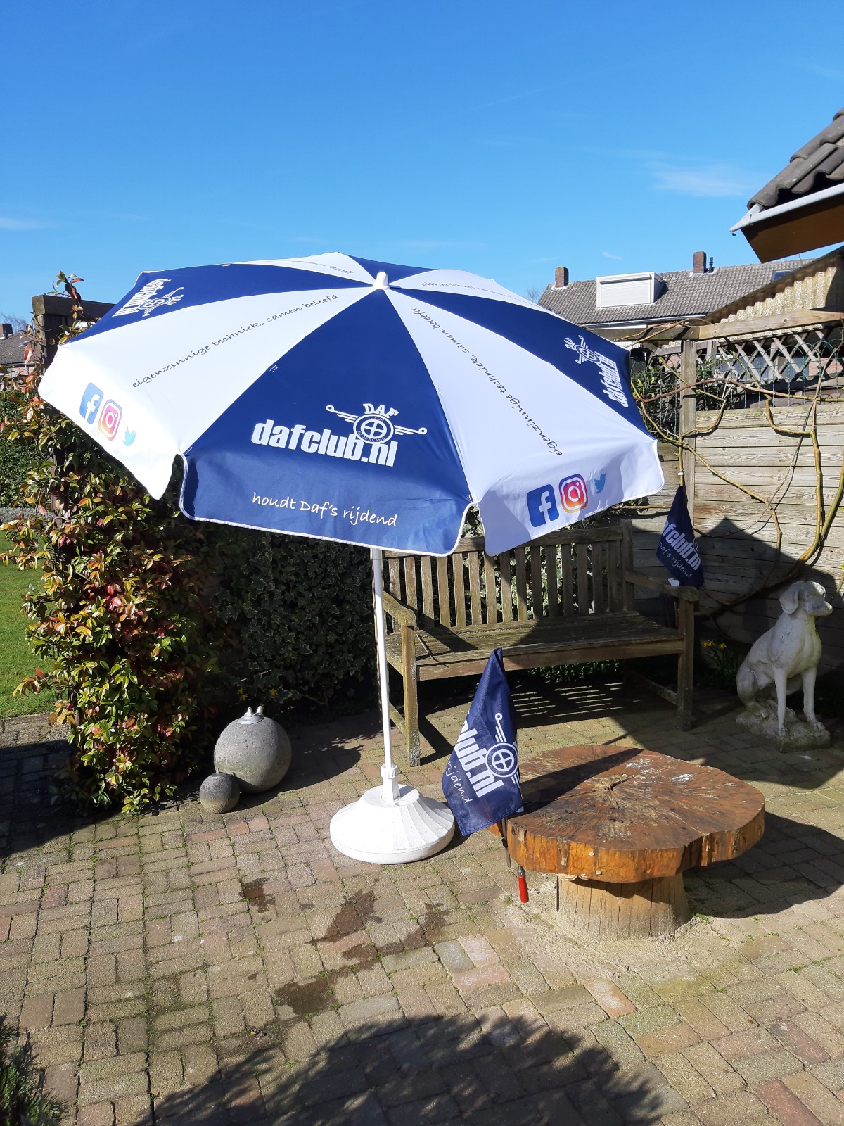 Promotiemateriaal: DAF Club Nederland parasol